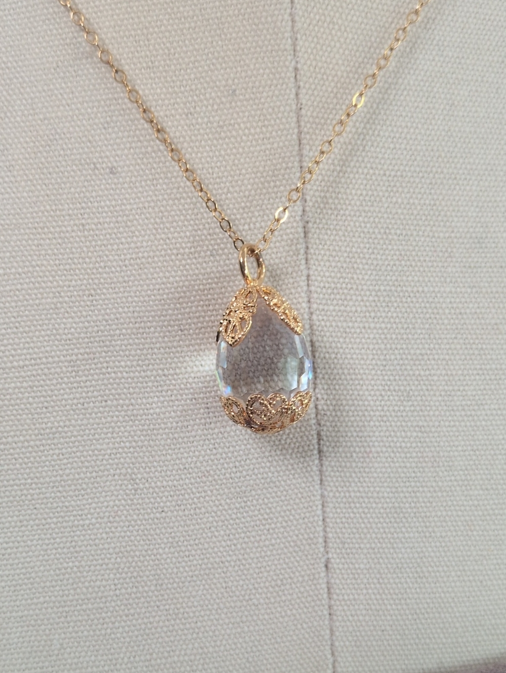 12K GF Gold Filled Faceted Crystal Teardrop Filigree Pendant Necklace